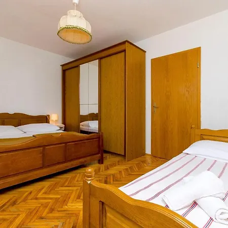 Apartments Rozalija Razanj Exterior photo
