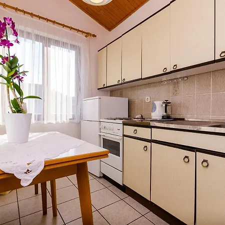 Apartments Rozalija Razanj Exterior photo