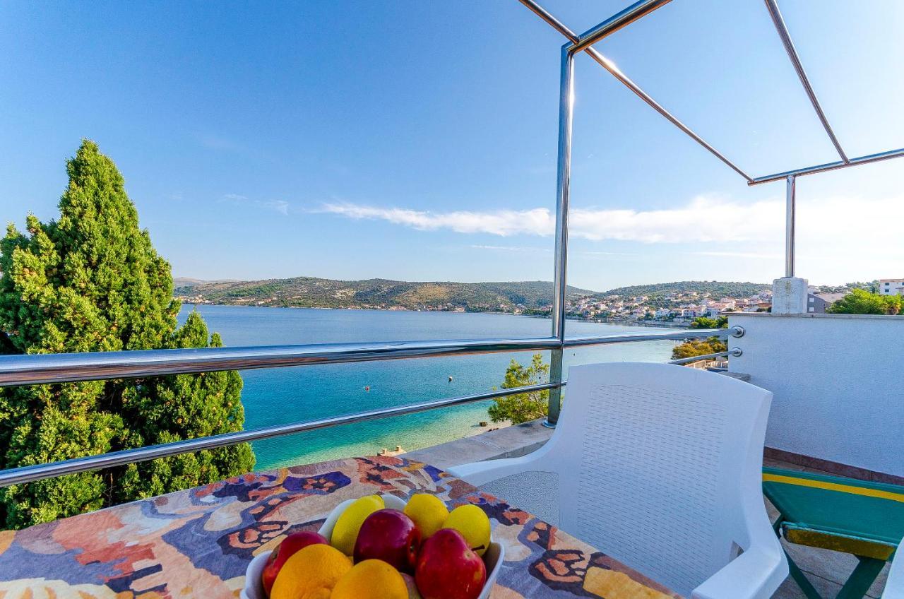 Rozalija Apartment Razanj