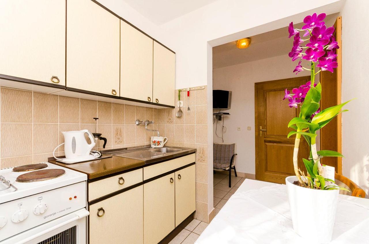 Apartment Rozalija *