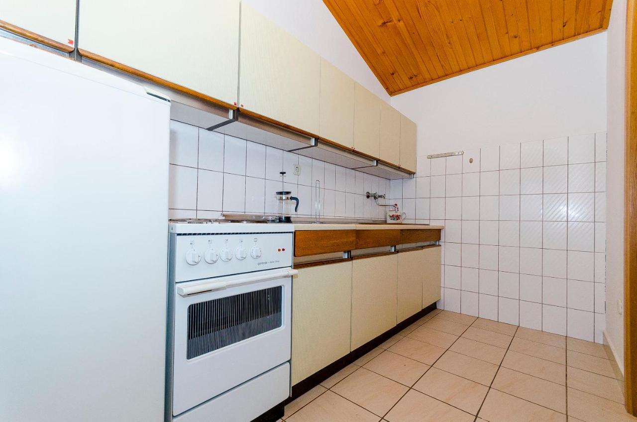 Rozalija Apartment Razanj